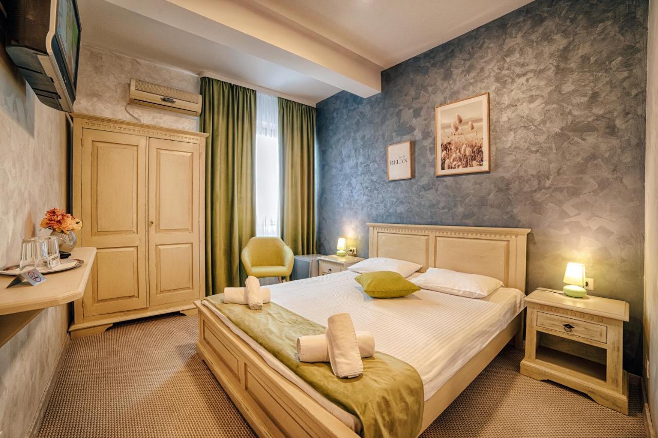 Auberge de jeunesse Casa Vatra Rădăuţi Extérieur photo