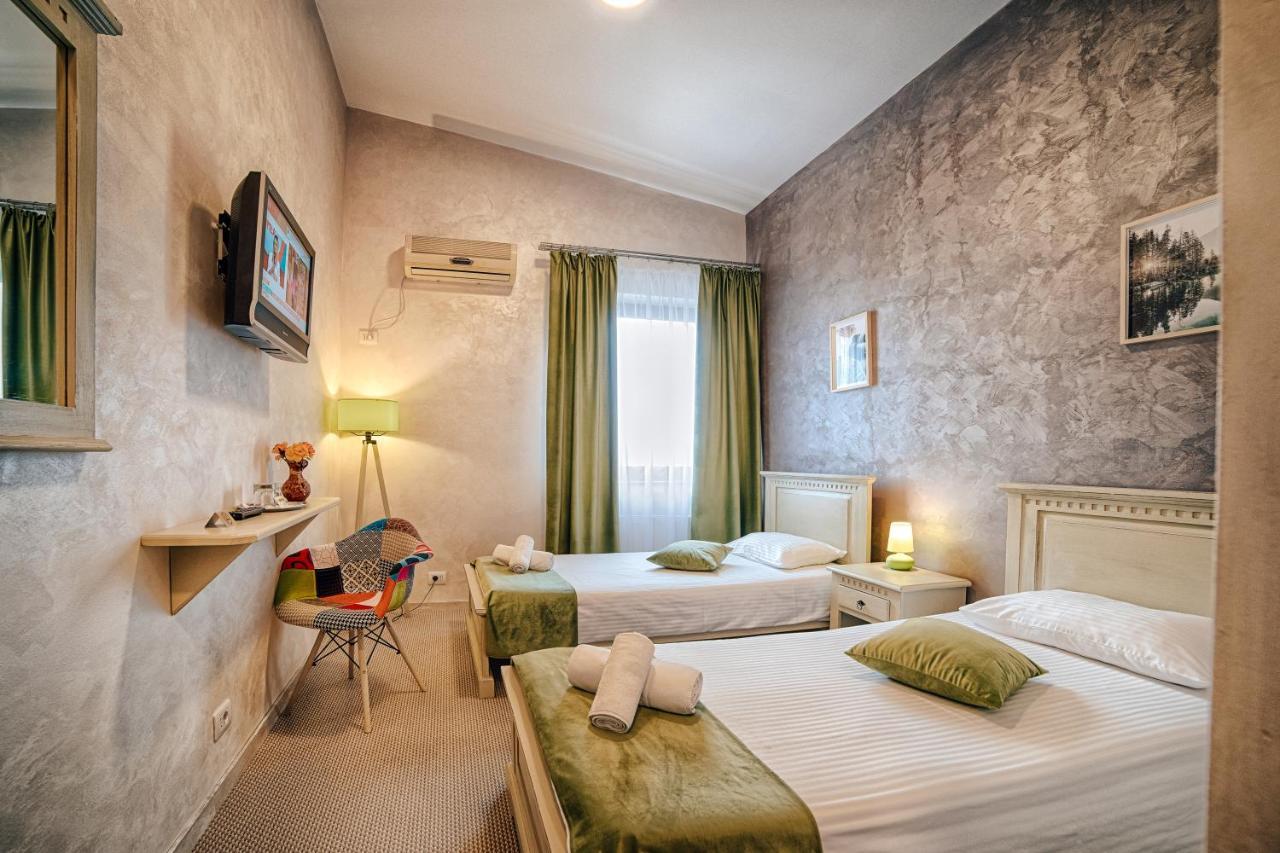 Auberge de jeunesse Casa Vatra Rădăuţi Extérieur photo