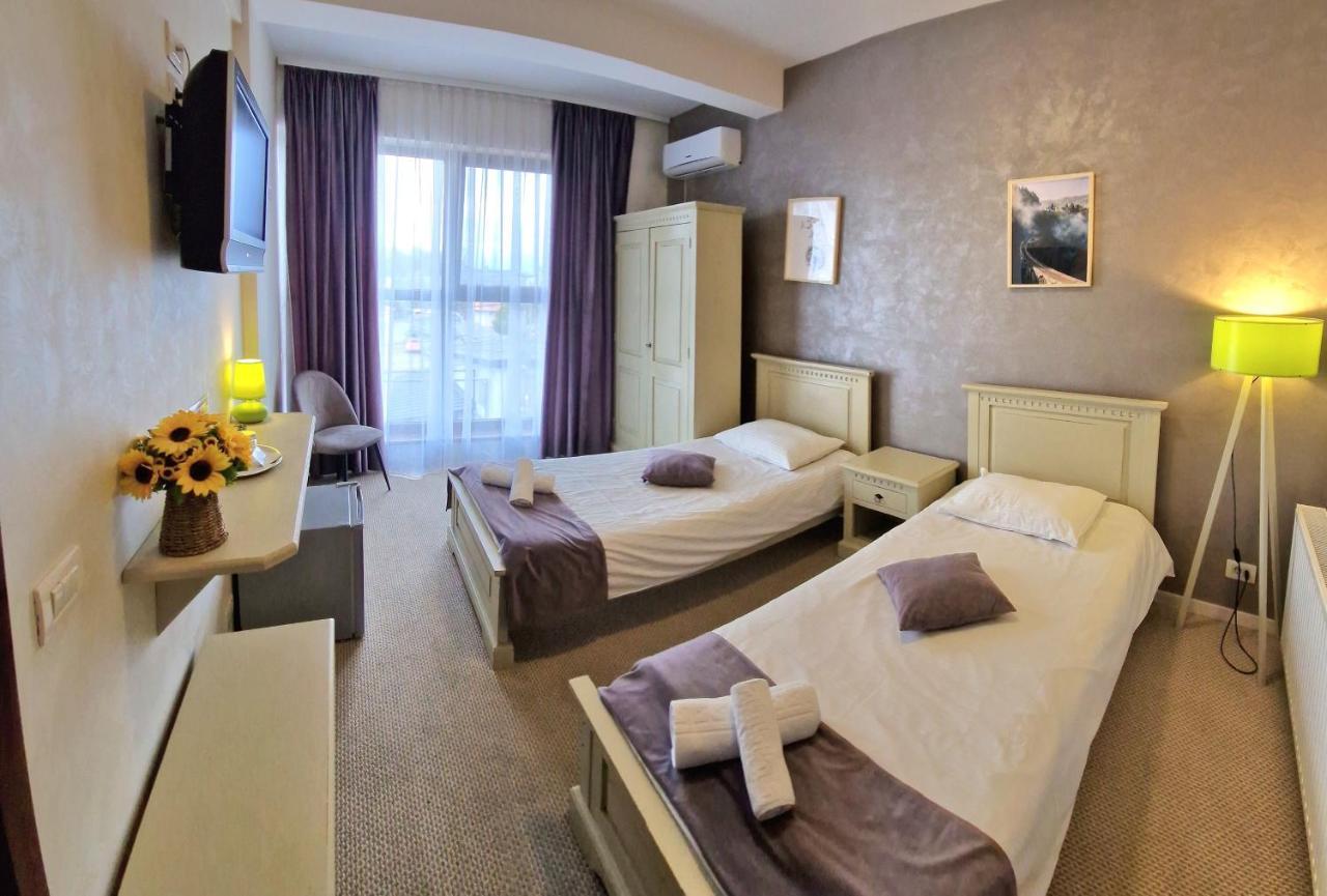 Auberge de jeunesse Casa Vatra Rădăuţi Extérieur photo