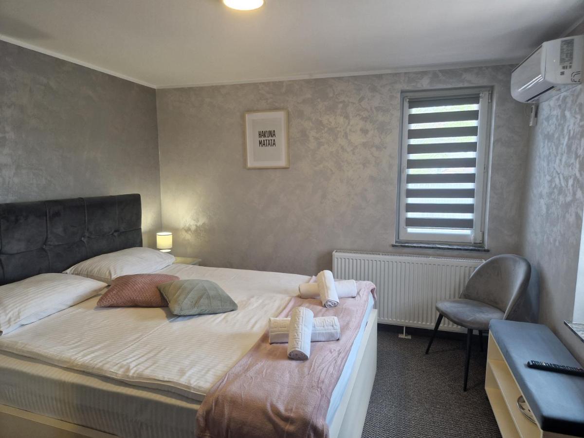 Auberge de jeunesse Casa Vatra Rădăuţi Extérieur photo