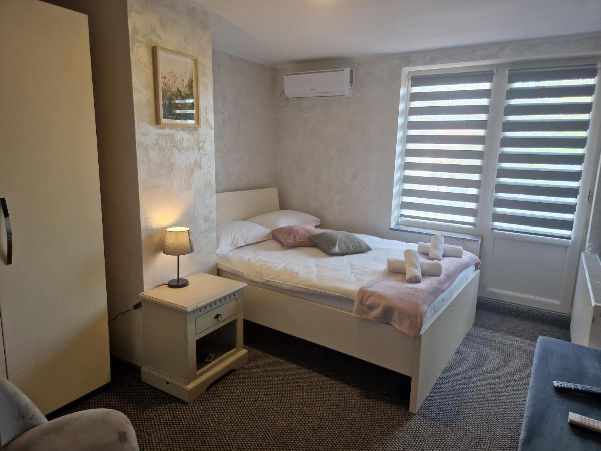 Auberge de jeunesse Casa Vatra Rădăuţi Extérieur photo